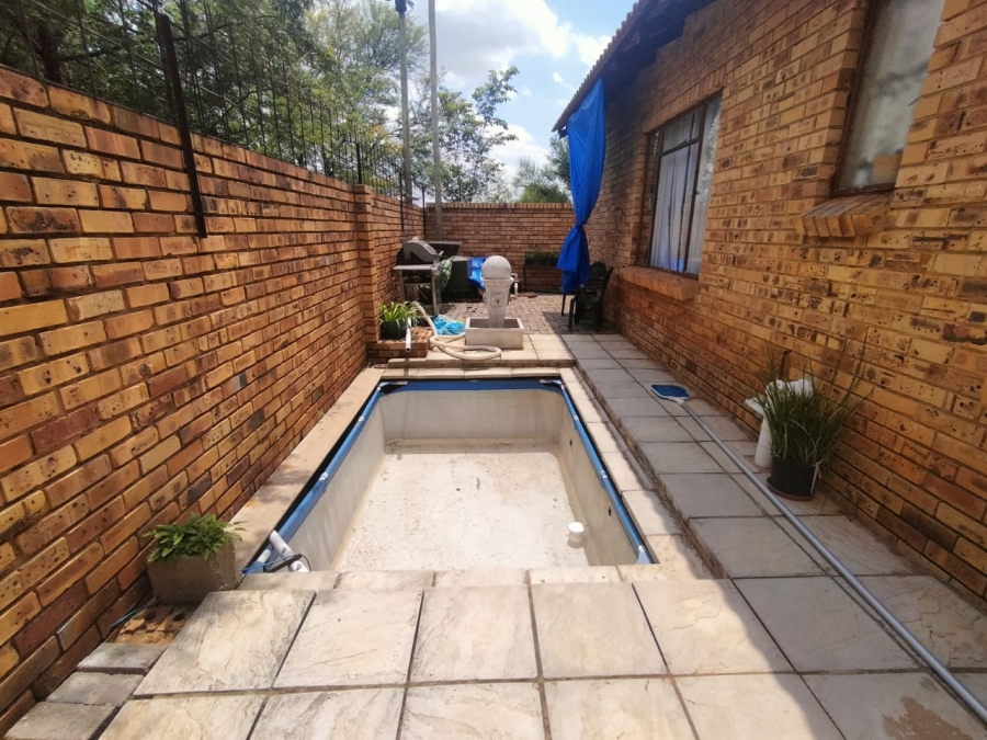 4 Bedroom Property for Sale in Vaal Park North West